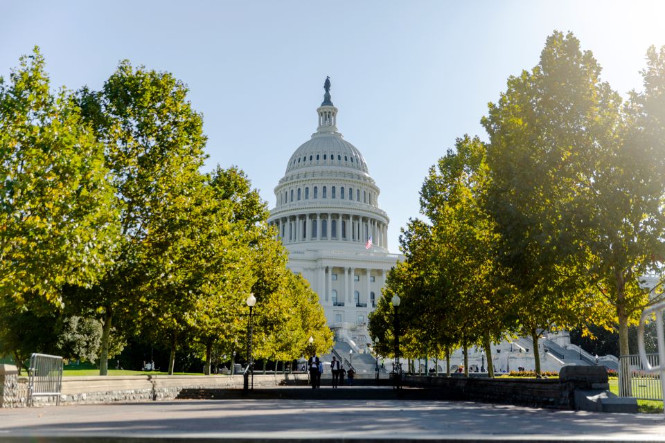 2 For 1! DC Highlights & Arlington Cemetery Tour Bundle - The Arlington Trolley Route: JFK, Tomb of the Unknown Soldier, and More