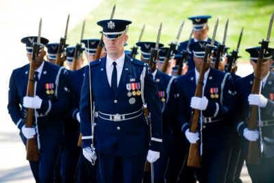2-Hour Arlington Cemetery Guided Walking Tour - Your 2-Hour Route: From Visitor Energy to Ceremony Focus