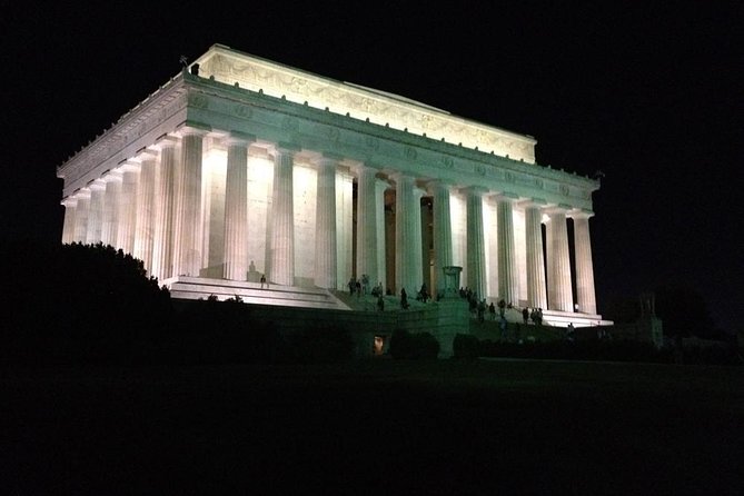 3-4 Hour Private DC City Moonlight Tour by Van - Lincoln Memorial: Marble Symbolism With a Night-Time Calm