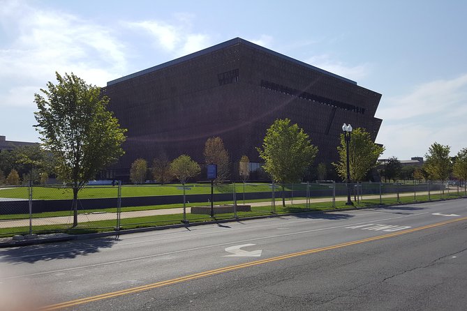 African American History Tour with Museum of African American History Ticket - Lincoln Memorial time: the guide ties big events to exact places