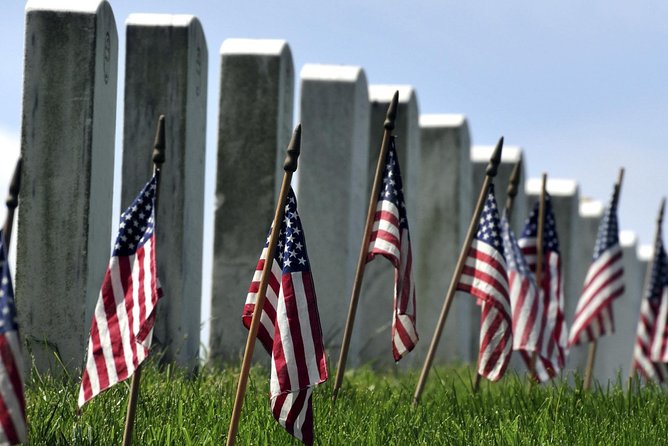 Arlington Cemetery and DC Highlights Tour - Arlington National Cemetery: the narrated trolley is the real payoff