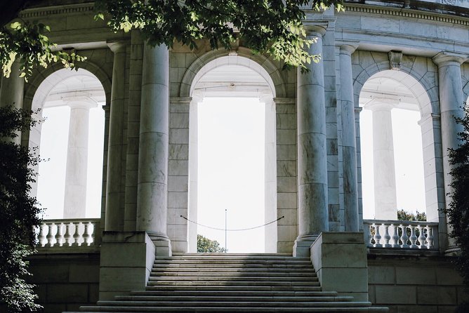 Arlington Cemetery & Changing of the Guard Exclusive Guided Tour - Tomb of the Unknowns: how the changing ceremony fits in