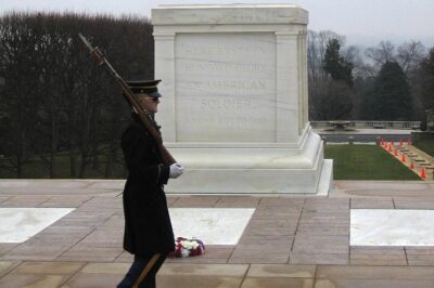 Arlington Cemetery & Changing of the Guard Exclusive Guided Tour - Your 2.5-hour walk through Arlington’s most moving stops