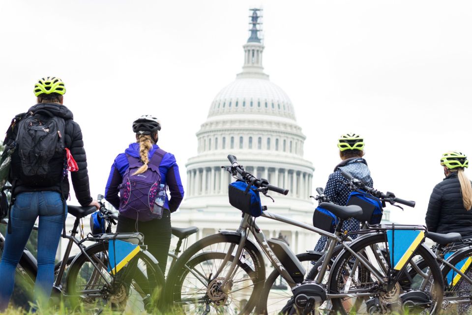 Bike Tour: Capitol Hill, Lincoln Memorial, National Mall - The White House and Blair House Area: Quick Looks with Sharp Commentary