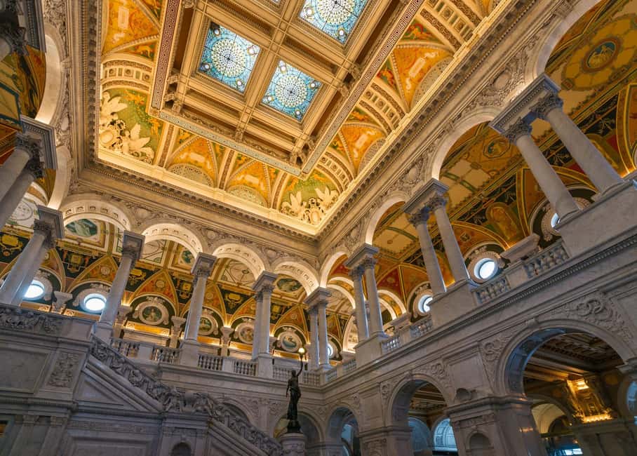 DC: Capitol Hill Tour with Supreme Court, Library & Capitol - The first “wow” stop: Supreme Court facts, rooms, and the feeling of real stakes