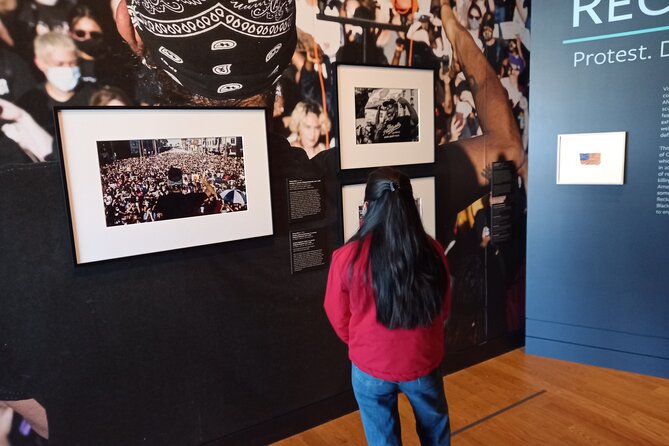 DC Landmarks Walking Tour + African American Museum Admission - The guides: the storytelling is what turns landmarks into something you remember