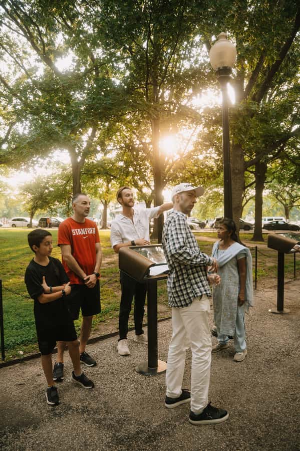 DC: Monuments & Memorials, National Mall Sunset Walking Tour - Quick reasons this sunset walk works