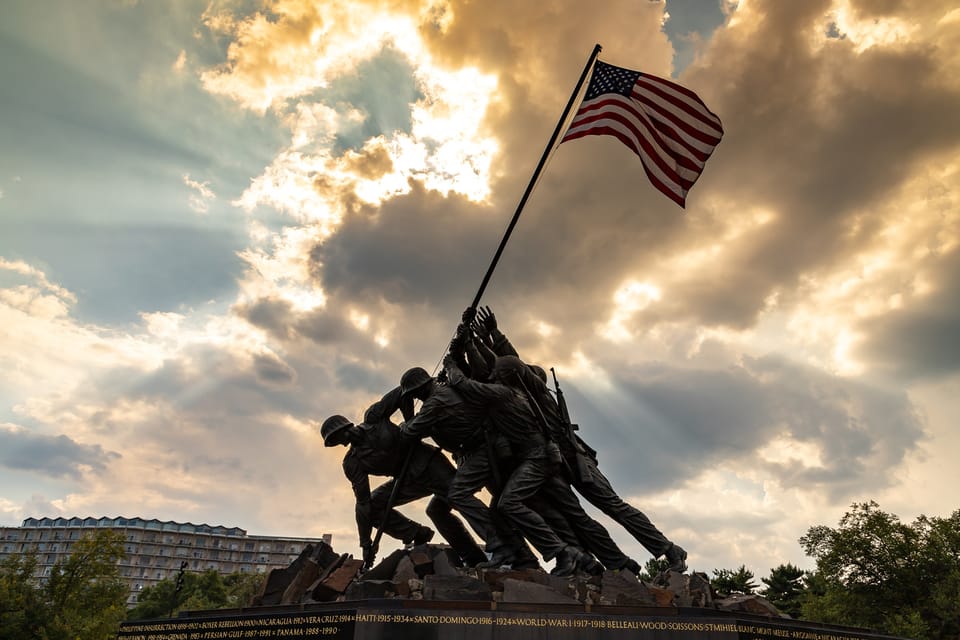 DC: Monuments & Memorials Sunset Tour by Open-top Bus - Arlington National Cemetery by night: respectful viewing from the route