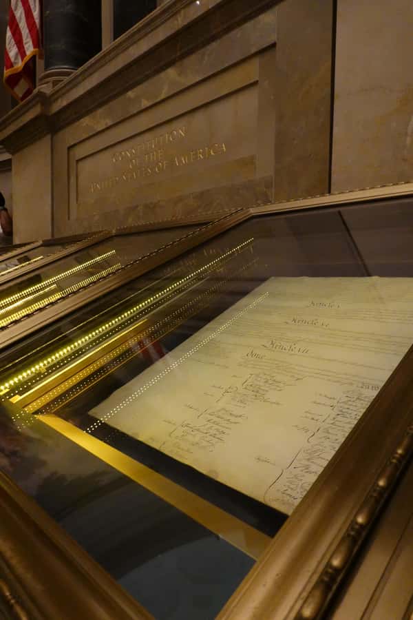 DC: National Archives & Optional Museum Add-On - Museum of American History: Artifacts That Tie People to Events