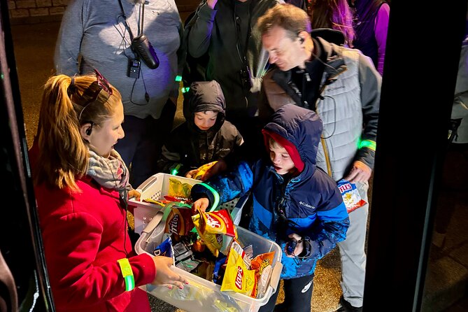 DC Night Tour With Magic LED- Pick Up/Drop, Snacks, LED Bracelets - Value Check: what $68 buys on a 3.5-hour monument loop