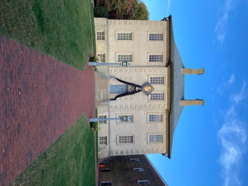 Discover Alexandria: Historic Homes, Churches, and Taverns! - Captain’s Row and its cobblestones: why this street became a family photo magnet