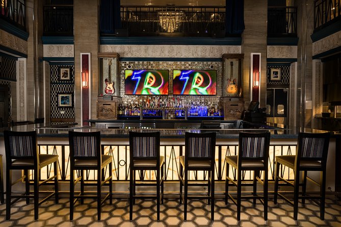 Hard Rock Cafe Washington DC - Acoustic vs Electric: choose the menu that fits your group’s appetite