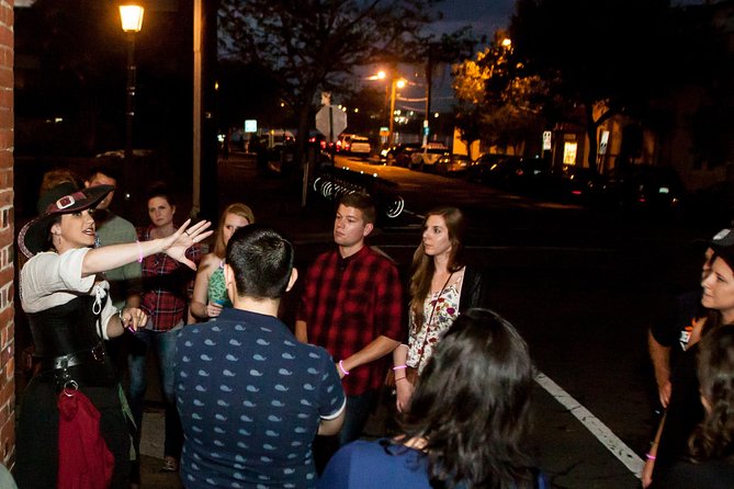 Haunted Washington D.C. Booze and Boos Ghost Walking Tour - Price and Value: $34.68 for Ghosts, Walking, and Setting