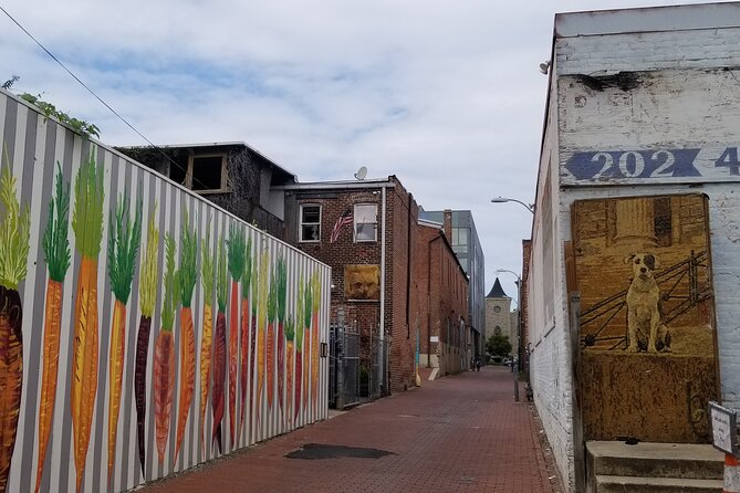 Historic Alleyways Guided Walking Tour of Washington DC - Stop 4: Naylor Court Northwest—alley stables to old garages