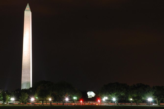 Holiday Lights Tour of Washington DC and Old Town Alexandria - Meeting at the US Navy Memorial Plaza at 7:30 pm