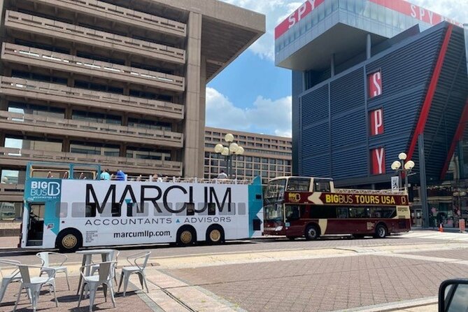 Hop-on Hop-off Sightseeing Tour by Open-top Bus with 18 Stops - What can frustrate you (and how to avoid it)