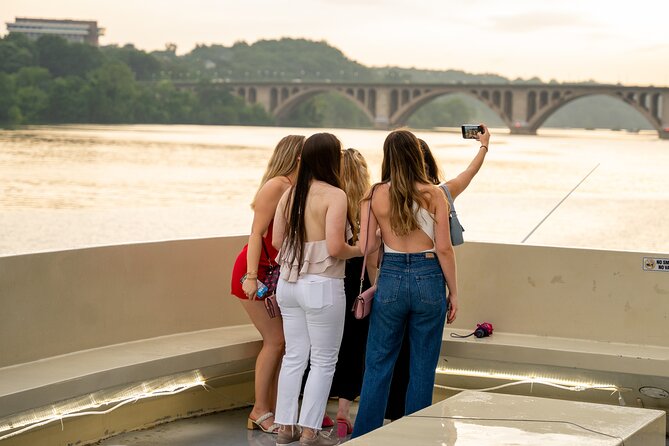 Narrated Sightseeing Boat Cruise along Potomac River in DC - Price and Timing: What $20 Buys You on the River
