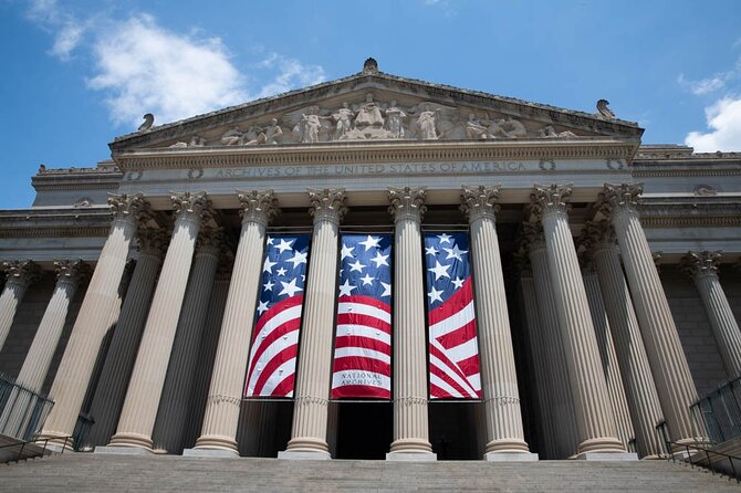 National Archives Skip-the-Line Guided Tour - Weather, comfort, and DC reality: the small details that matter