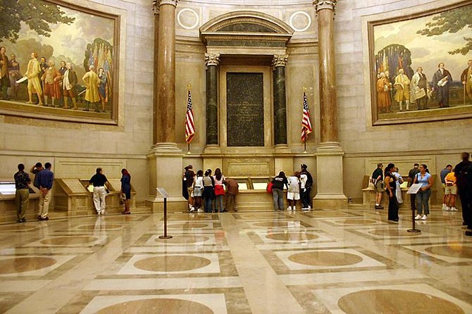 National Archives Skip the Line Guided Tour Semi-Private 6ppl Max - Security reality check: lines can still happen