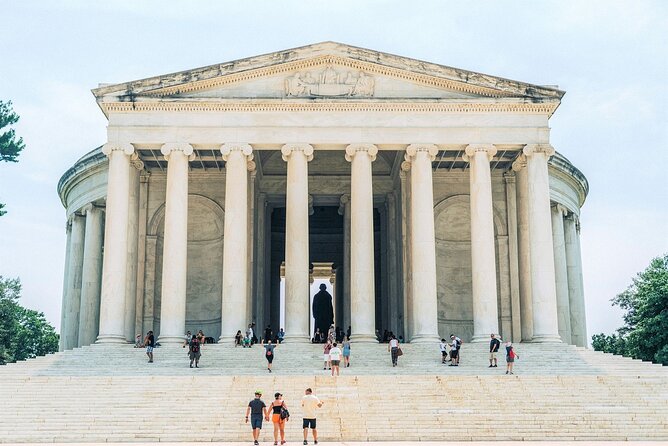 National Mall Tour with 10 Stops & U.S. Capitol or Museum Entry - A Smart Way to See Washington DC’s Big Sights Without the Headache