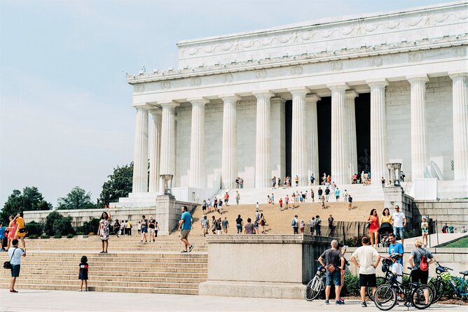 National Mall Tour with 10 Stops & U.S. Capitol or Museum Entry - The Memorial Run: MLK, FDR, Korean War, WWII, and the Vietnam Wall