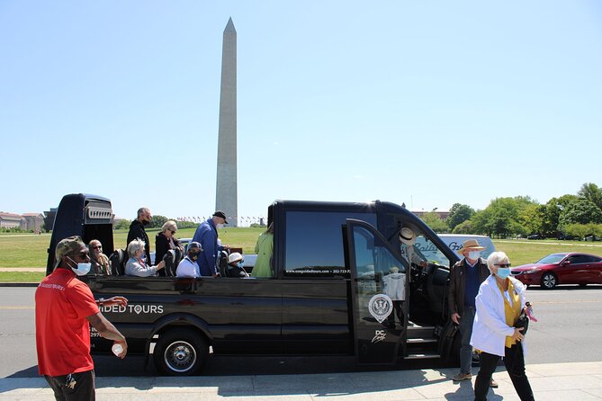 Open-Top or Glass-Top National Mall Bus Tour Plus Seasonal Cruise - White House, World War II Memorial, and the photo stops that matter