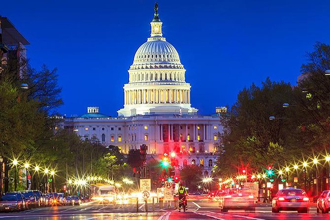 Private Night-Time Monuments Tour of DC for up to 10 Guests - The ride: pickup timing, comfort, and how to get the best views