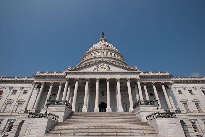 Private Washington DC Full Day Tour for up to 10 Guests - Lincoln, Washington Monument Views, and the Smithsonian Orientation