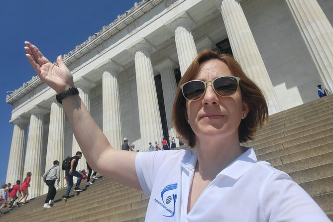 Private Washington DC Tour with Changing of the Guard Ceremony - National Mall Memorial Loop: WWII, Lincoln, and the Vietnam/Korean War Tributes