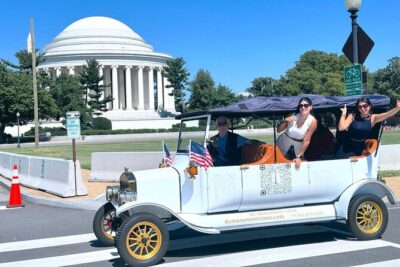 Public or Private DC Moonlight Tour by E-Cart or Vintage Car - Price and value: why $53.10 can make sense