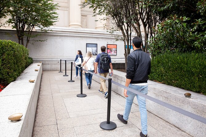 Skip the Line National Archives and US Capitol Tour - The guide factor: what you should ask for