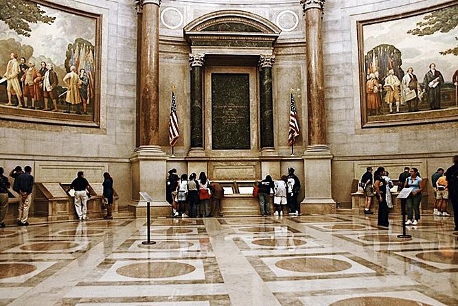 Skip-the-line National Archives Building Exclusive Guided Tour - Key highlights worth your attention