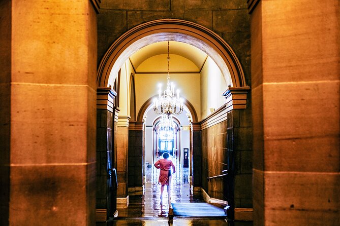 Small-Group Guided Tour inside US Capitol & Library of Congress - Finding your guide: Neptune Court to the Thomas Jefferson Building