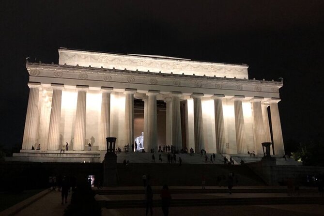 Small Group Washington DC Night Tour - Washington Monument and MLK, Jr. Memorial: quick stops with big impact