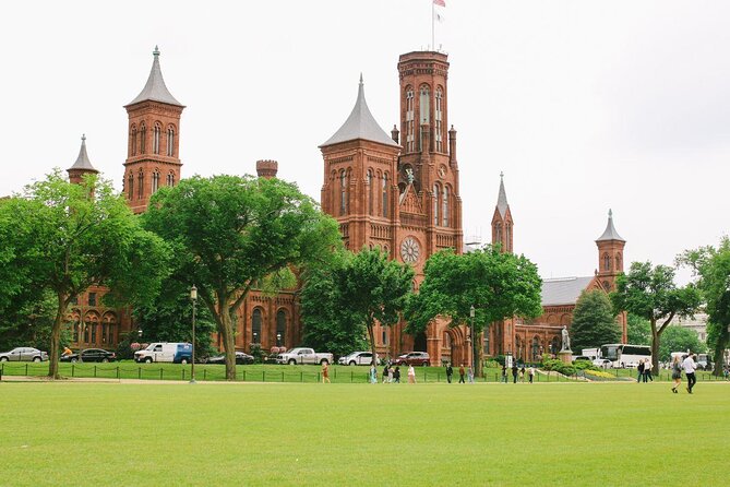 Smithsonian Museums Walking Tour with Reserved Air & Space Entry - Key things to know before you go