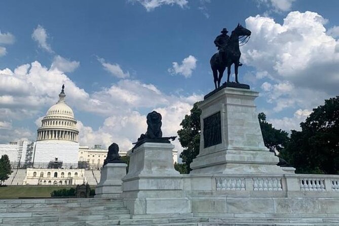 Stretch Limo Private Day & Night Custom Tours of Washington DC - MLK Memorial, FDR, and the Georgetown-to-Virginia Views