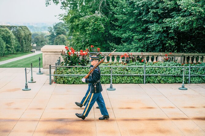 US Capitol Entry plus City Bus Tour & Arlington Cemetery Walk - What you actually see inside the U.S. Capitol with headsets
