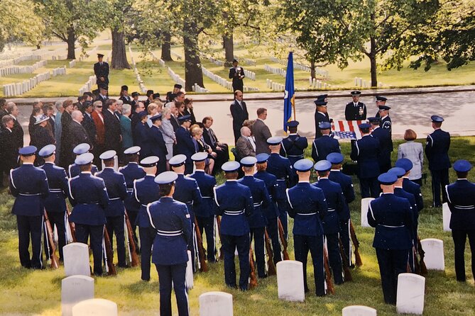 Veteran-Led Arlington National Cemetery Walking Tour - Stop 1: Military Women’s Memorial and the history behind service