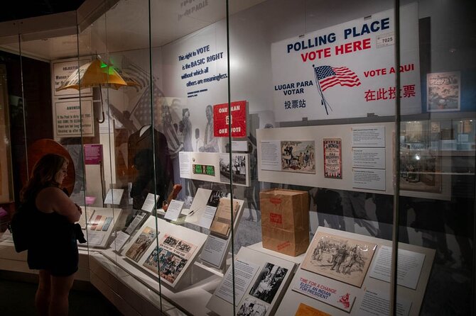 VIP National Archives Skip-The-Line Guided Tour 6 ppl Max - Where You Meet Matters: Unscripted’s Office Near 7th Street