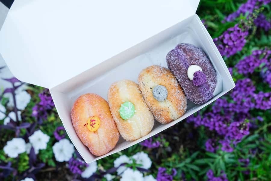 Washington, D.C.: Guided Delicious Donut Tour with Tastings - Deeper Into D.C.: Local Fan Favorites and Celebrity Connections
