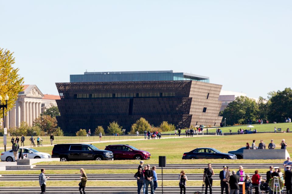 Washington, DC: African American History Tour & Museum Entry - Downtown DC Stops: Freedom Plaza, the White House, MLK Jr. Memorial Area, and NCNW