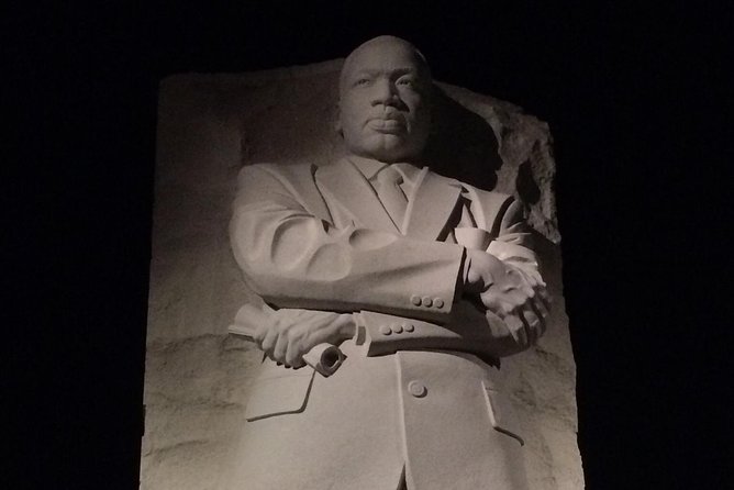 Washington DC After Dark Night-Time Sightseeing Wonder Tour - White House at night: quick walk time near Lafayette Park