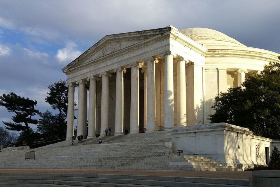 Washington, DC: Guided Small Group 4-Hour Day Tour - Guides Make (or Break) the Day: Steve, Corey, Daniel, Wes, and More