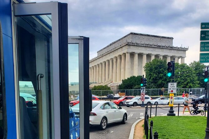 Washington DC History & Monuments Open Air Minibus Guided Tour - Lincoln Memorial, Vietnam Veterans, and the Korean War Memorial: reading time matters
