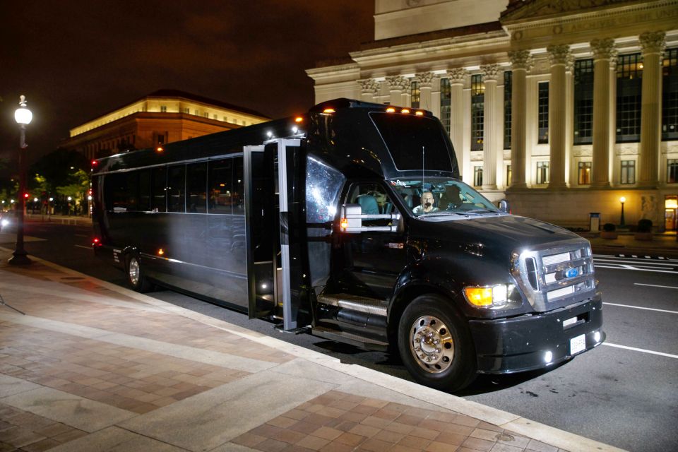 Washington, DC: Holiday Lights Nighttime Bus Tour - Why a 3-Hour Holiday Lights Bus Tour Works in Washington DC