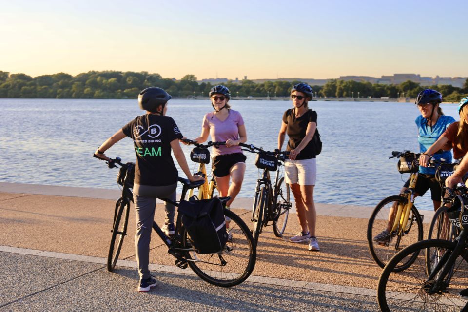 Washington DC: Monuments and Memorials Bike Tour - Getting Oriented Fast: Meeting Point and How the Tour Flows