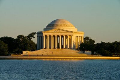 Washington DC Monuments by Moonlight Tour by Trolley - Getting on board: Union Station or the Washington Welcome Center