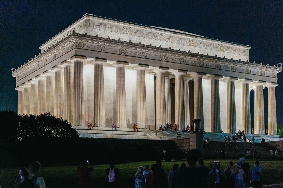 Washington DC: National Mall Night Bus Tour - Bus Comfort and Open-Air Viewing: Closed-Top vs Glass-Top/Open-Top