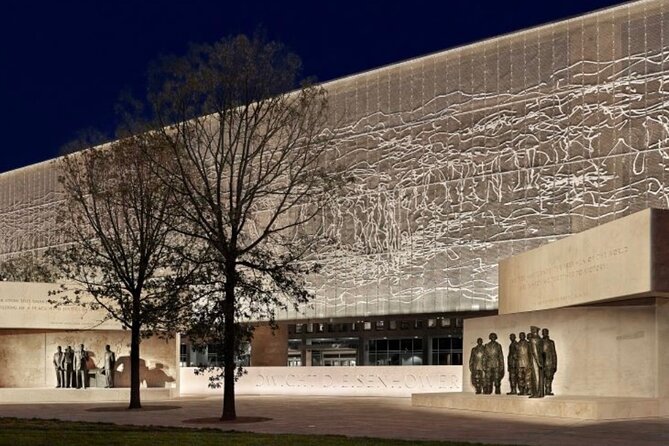 Washington DC Night-Time City Tour - MLK, Lincoln, and the Big Moral Arc of DC