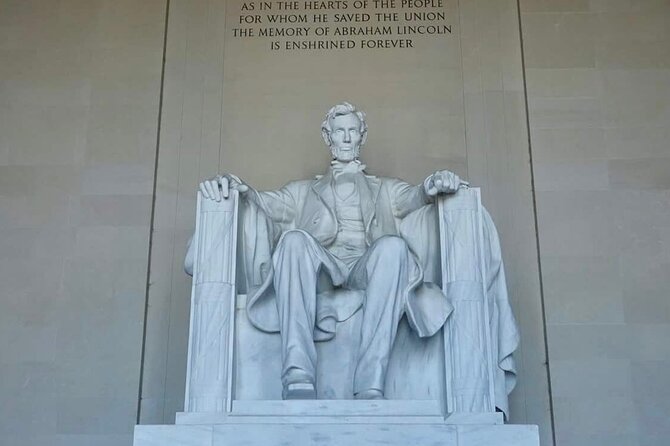 Washington DC Night-Time City Tour - Korean War, Iwo Jima, Vietnam, and World War Memorials